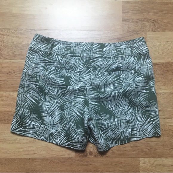 White House Black Market Palm Tree Leaf Print Shorts Women Size 0 Summer Preppy - Picture 2 of 5